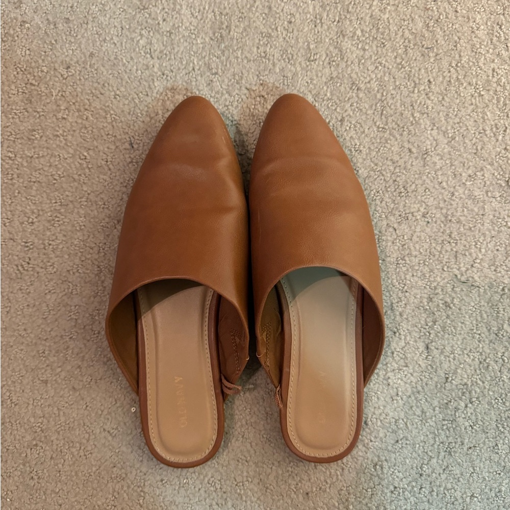Like new! Size 9